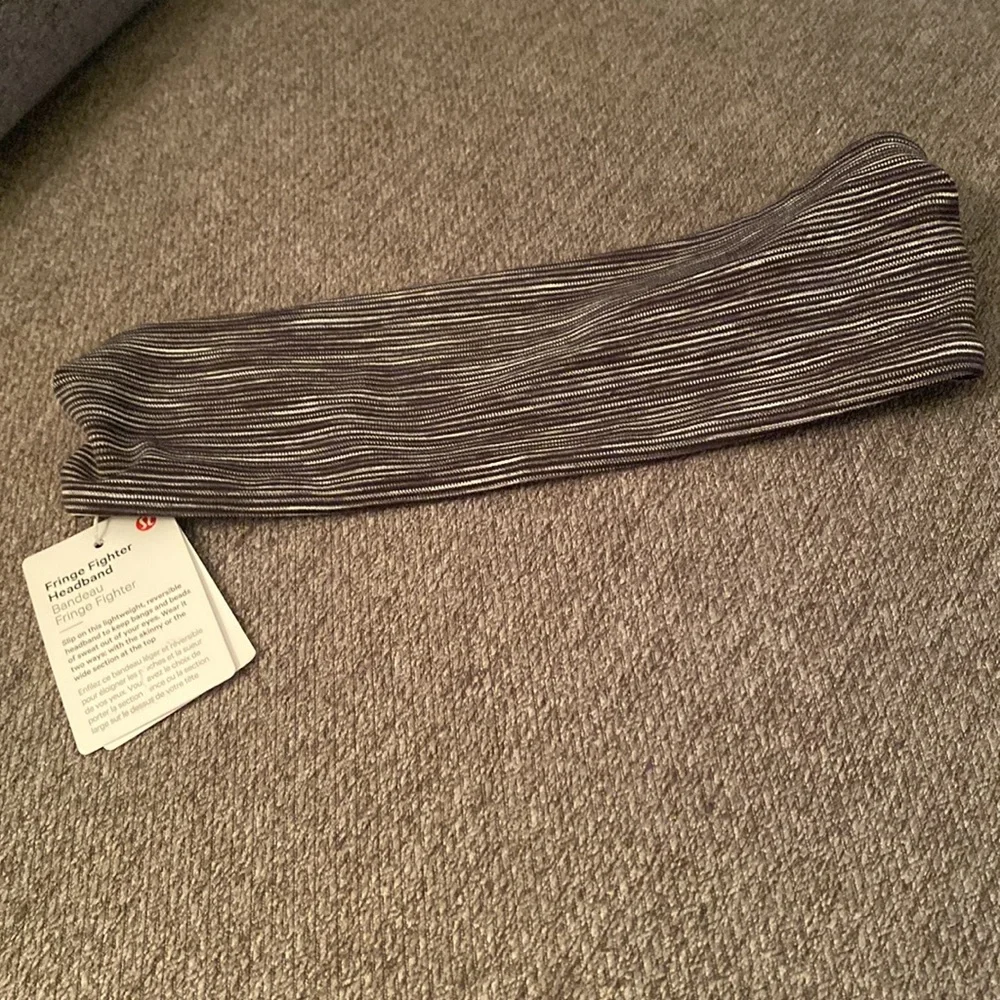 NWT Lululemon 3 Scrunchies and 1 Headband